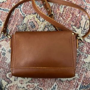 Portland leather Metro Mini Crossbody